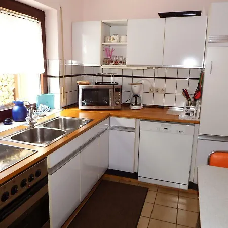 nette Ferienwohnung im Grünen mit Südterrasse Idstein Exterior foto