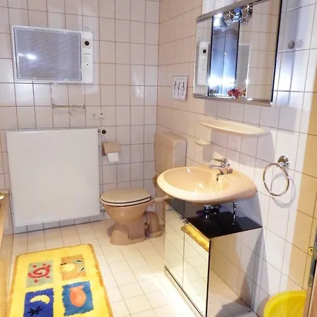 nette Ferienwohnung im Grünen mit Südterrasse Idstein Exterior foto