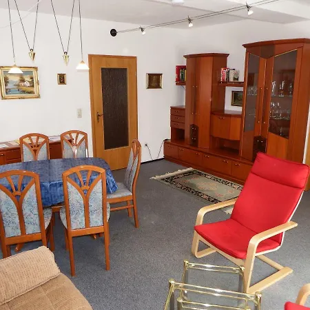 nette Ferienwohnung im Grünen mit Südterrasse Idstein Exterior foto