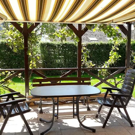 nette Ferienwohnung im Grünen mit Südterrasse Idstein Exterior foto